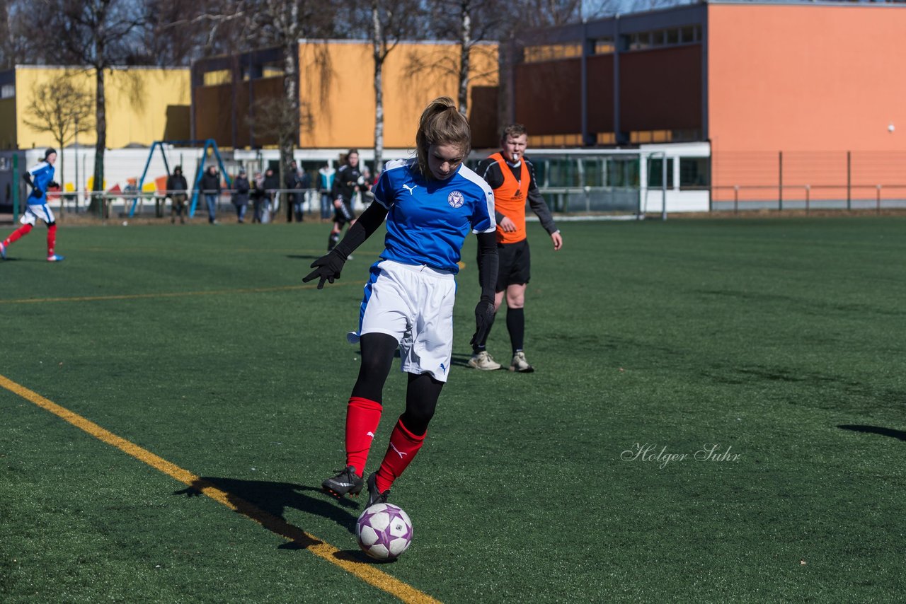 Bild 401 - B-Juniorinnen Halbfinale SVHU - Holstein Kiel : Ergebnis: 3:0